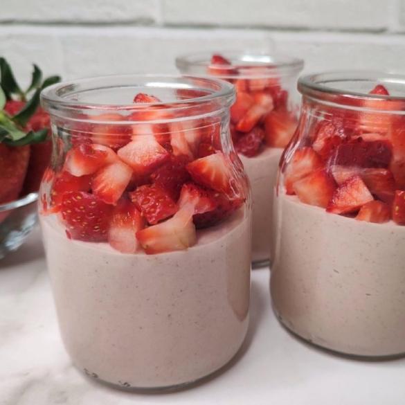 Easy Strawberry Mousse Recipe